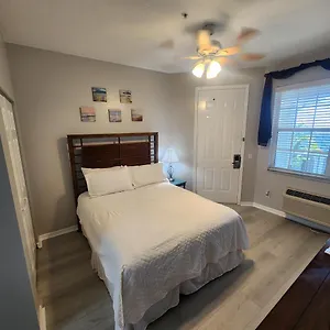  Apartment 1 Bed 1 Bath At Img Near
